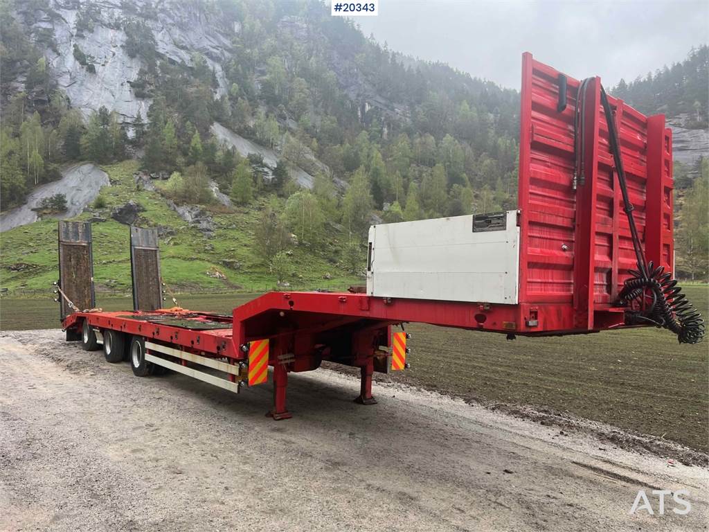 Damm SE-51M 3 axle Machine trailer w/ hydraulic driving image