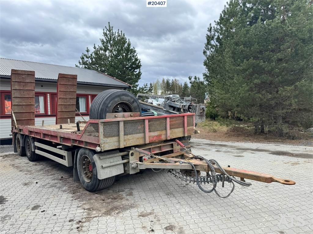 Wilco Machine Tow w/ Hydraulic Driveway. image