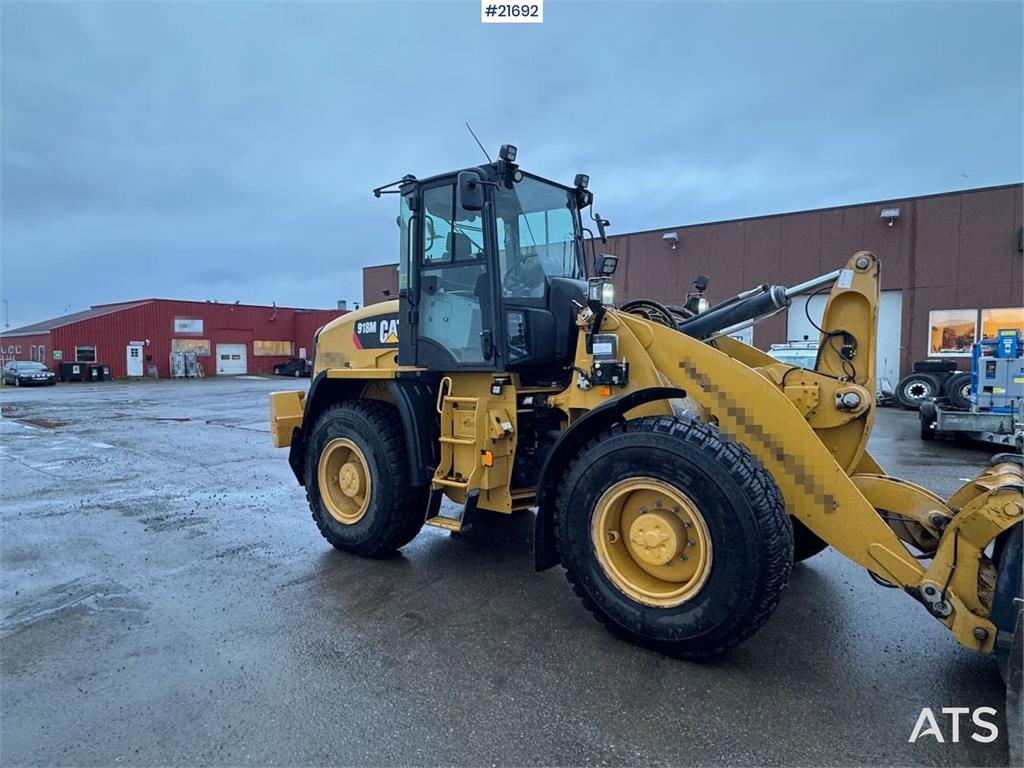 CAT 918M wheel loader w/ grading bucket, flap wing buc 2019 21692