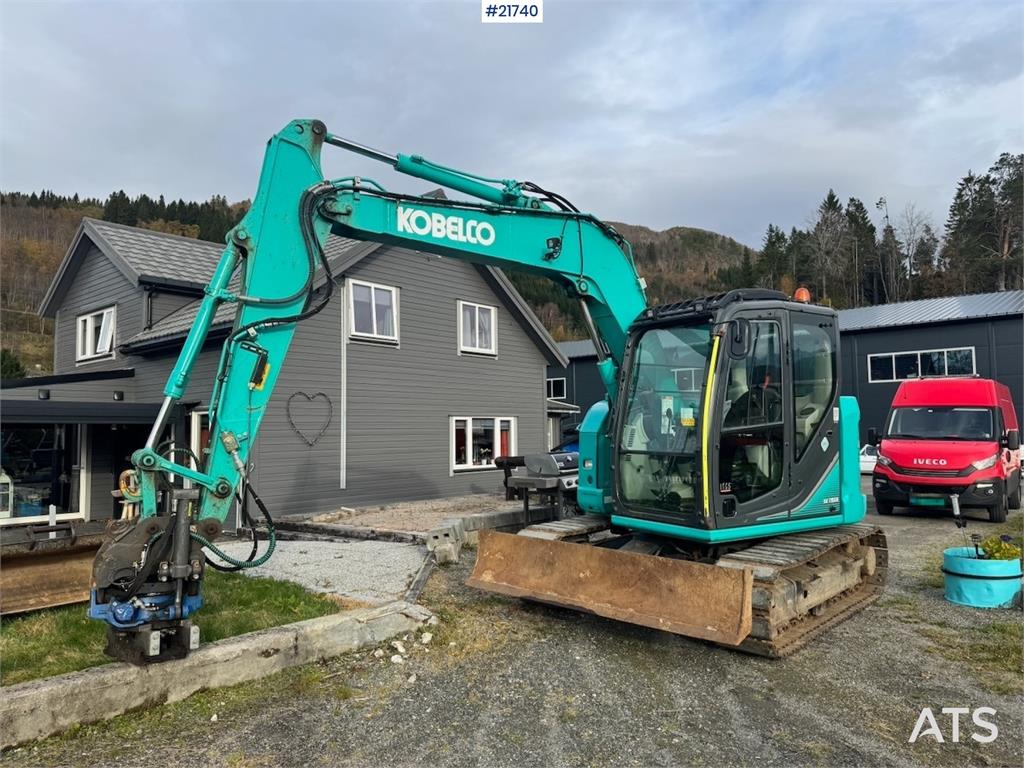 Kobelco SK75SR-3E w/ Rototilt, 2 buckets and grapple. 1850 2018 21740