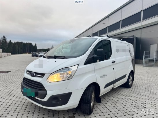 Ford Transit 4x2 Van with 2 Sets of Tires Transit 4x2 Van with 2 Sets of Tires 2016 2 Small Vans image 46