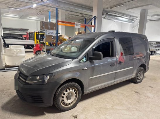 Volkswagen Caddy 4x4 with 2 sets of tires and interior fittin Volkswagen Caddy 4x4 with 2 sets of tires and interior fitti...