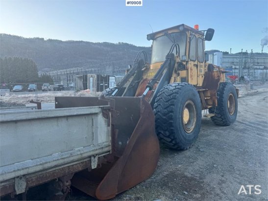 Volvo L90 Wheel Loader w/ Bucket L90 Wheel Loader w/ Bucket 1987 2 Wheel Loaders image 16