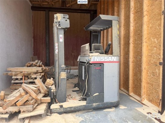 Nissan UNS 140 Reach Truck UNS 140 Reach Truck 2009 2 Forklift image 16
