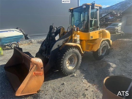 Volvo L35B wheel loader w/ bucket, pallet forks and new L35B wheel loader w/ bucket, pallet forks and new 2013 2 Wheel Loa...
