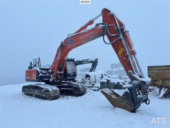Hitachi ZX300LC-6 crawler excavator with digging bucket ZX300LC-6 crawler excavator with digging bucket 2019 2 Crawler Exc...