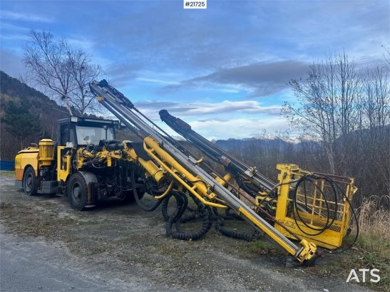 Atlas Copco Boomer MC2 tunnel drilling rig. Boomer MC2 tunnel drilling rig. 2015 2 image 31