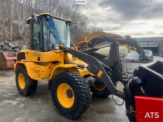 Volvo L30G Wheel Loader w/Bucket – 1410 hours! WATCH VID L30G Wheel Loader w/Bucket – 1410 hours! WATCH VID 2020 2 Wheel L...