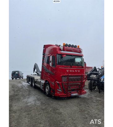 Volvo FH700 Tridem hooklift truck – crane hydraulics – 3 590 2025 2