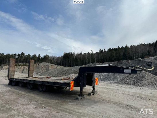 Vang SHSL 1111 Machine semi + hook frame with turntable VANG SHSL 1111 Machine semi + hook frame with turntable 1988 2 Low...