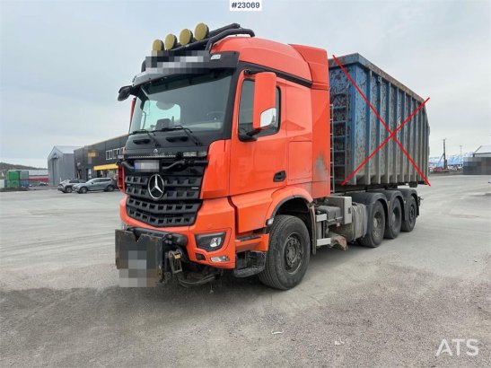 Mercedes-Benz Arocs 8x4 fully plow rigged hook truck w/ underlyi Arocs 8x4 fully plow rigged hook truck w/ underlyi 2023 2...