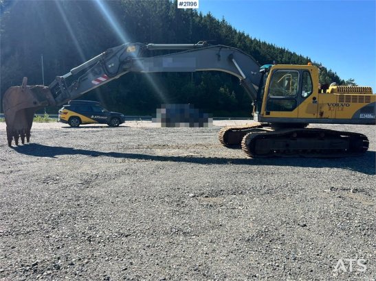 Volvo EC240 nlc Excavator w/ bucket WATCH VIDEO EC240 nlc Excavator w/ bucket WATCH VIDEO 2005 2 Crawler Excavators image 7