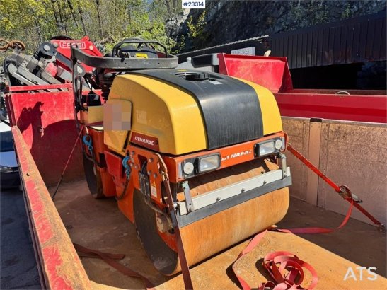 Dynapac CC1100 roller. 533 2011 2 image 16
