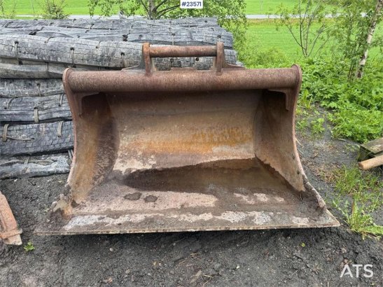 MST Grading Bucket – S70 Mount MST Grading Bucket – S70 Mount 2