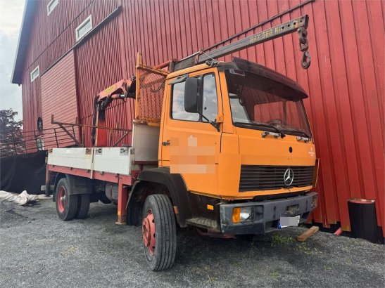 Mercedes-Benz 1117 4x2 Crane Truck – Palfinger PK7000 1117 4x2 Crane Truck – Palfinger PK7000 1988 2 Crane trucks image 46