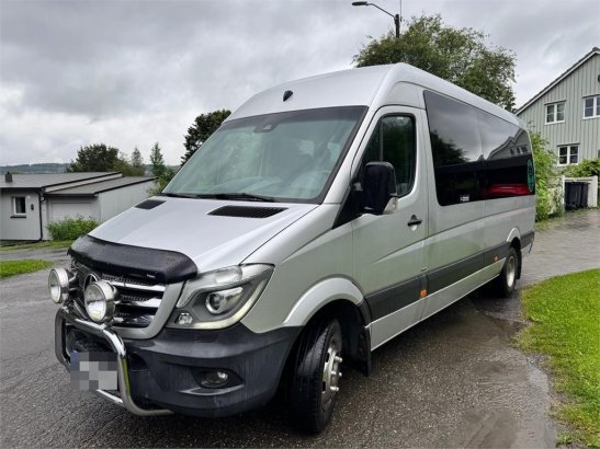 Mercedes-Benz Sprinter 519 CDI Minibus – 17 Seats WATCH VIDEO Sprinter 519 CDI Minibus – 17 Seats WATCH VIDEO 2015 2 image 31