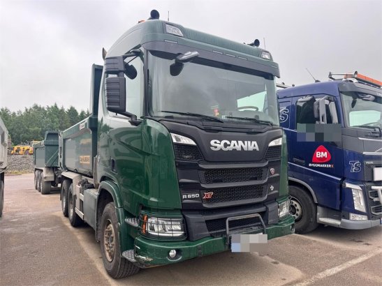 Scania R650 6x4 Tipper Truck with Istrail Tri-Axle Traile R650 6x4 Tipper Truck with Istrail Tri-Axle Traile 2020 2 Tipper...