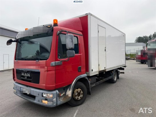 MAN TGL 8.220 4x2 box truck with a 2-ton lift TGL 8.220 4x2 box truck with a 2-ton lift 2013 2