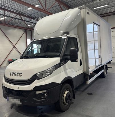 Iveco Daily 70C18 Box Truck – Full Side Opening – 11 Pal Daily 70C18 Box Truck – Full Side Opening – 11 Pal 2020 2 image 54