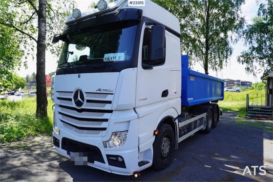 Mercedes-Benz Actros 2558 6x2 Hooklift Truck – Driving School Ve Actros 2558 6x2 Hooklift Truck – Driving School Ve 2016 2...