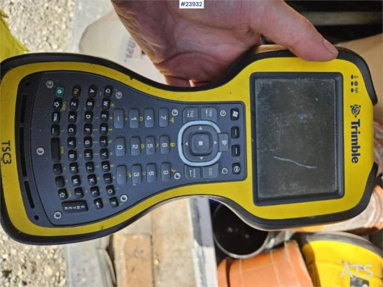 Trimble SPS985 surveying equipment Trimble SPS985 surveying equipment 2