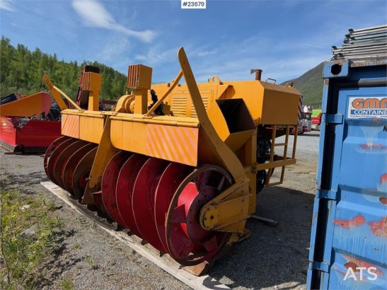 Øveraasen UTV 90-115-250 snow blower – Low hours. Øveraasen UTV 90-115-250 snow blower – Low hours. 1985 2 image 16