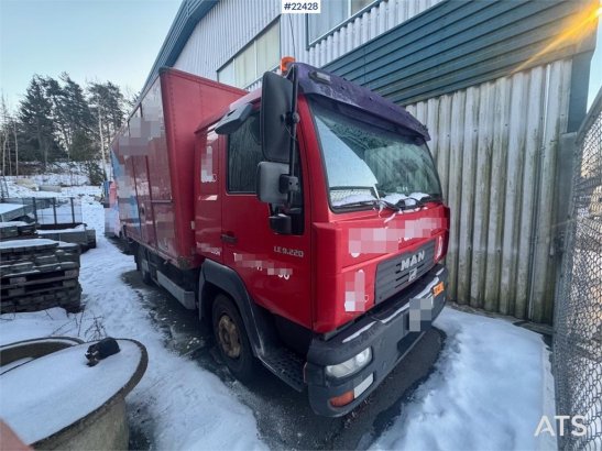 MAN LE 9.220 Box Truck – Low Mileage LE 9.220 Box Truck – Low Mileage 2003 2