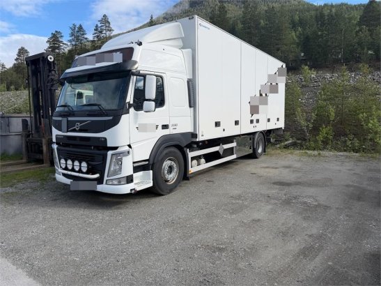 Volvo FM330 4x2 box truck with full side opening and Zep FM330 4x2 box truck with full side opening and Zep 2019 2