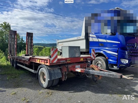 NC Machinery Trailer with Hydraulic Ramps NC Machinery Trailer with Hydraulic Ramps 2011 2 Lowloader trailers