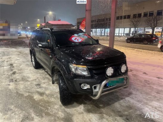 Ford Ranger w/ two sets of tires and defective 4 wheel Ranger w/ two sets of tires and defective 4 wheel 2014 2 Small Vans