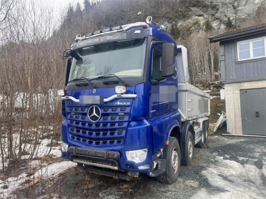 Mercedes-Benz Arocs 3263 Mercedes-Benz Arocs 3263 2016 2 Tipper trucks