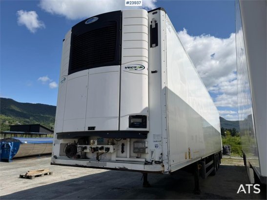 Schmitz Cargobull with refrigeration/freezing unit Schmitz Cargobull with refrigeration/freezing unit 2015 2