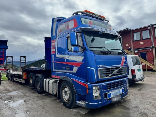 Volvo FH16 6x2 Truck w/tipping hydraulics for tipper sem 590 2004 2 Tractor Units