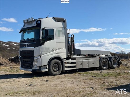 Volvo FH 540 6x2 hook truck w/ 20T hook - One owner. WAT 590 2019 2 Tractor Units