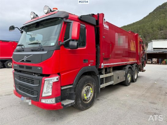 Volvo FM370 6x2 pusher with 2 chamber refuse truck with FM370 6x2 pusher with 2 chamber refuse truck with 2018 2 image 16