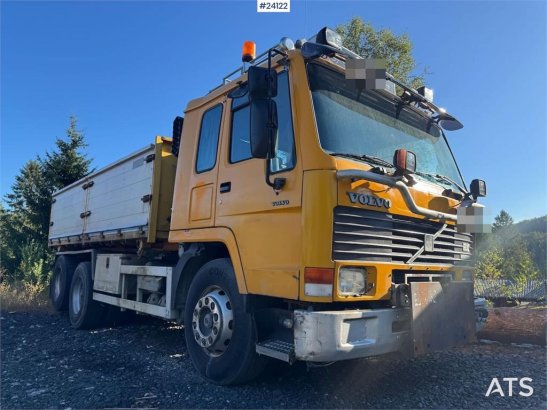 Volvo FL10 Tipper Truck – Rear-Mounted Palfinger Crane FL10 Tipper Truck – Rear-Mounted Palfinger Crane 1994 2 Crane trucks