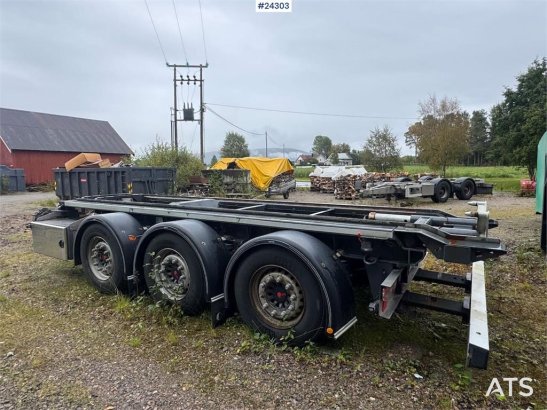 Istrail Hooklift Trailer with Tipping Function Istrail Hooklift Trailer with Tipping Function 2021 2