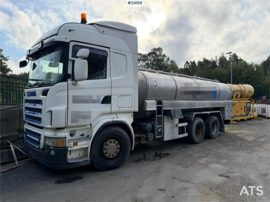 Scania R580 tanker truck repair object with a 3-compartme R580 tanker truck repair object with a 3-compartme 2005 2