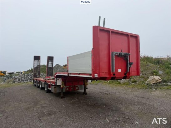 Bodex 4 axle machine trailer w/ hydraulic drive bridges Bodex 4 axle machine trailer w/ hydraulic drive bridges 2015 2 Low...