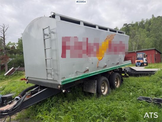 Trailer-Bygg TB 20 tipper trailer. Repair project. TRAILER-BYGG TB 20 tipper trailer. Repair project. 1987 2 Dump trailers...