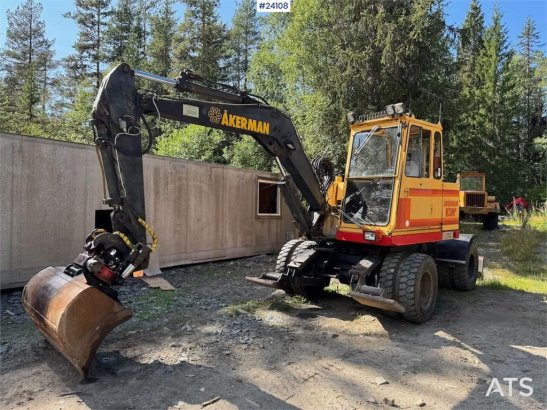 Åkerman H3M Wheeled Excavator – Tiltrotator and Bucket H3M Wheeled Excavator – Tiltrotator and Bucket 1994 2 Wheeled Excav...