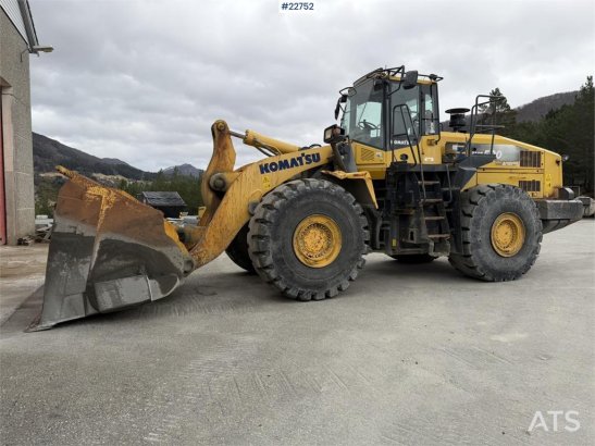 Komatsu WA500-7 wheel loader with a bucket 848 2013 2 Wheel Loaders image 46