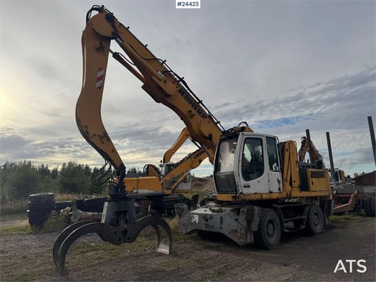 Liebherr A904C Wheeled Excavator w/ Hydraulically Elevating A904C Wheeled Excavator w/ Hydraulically Elevating 2008 2 Whee...