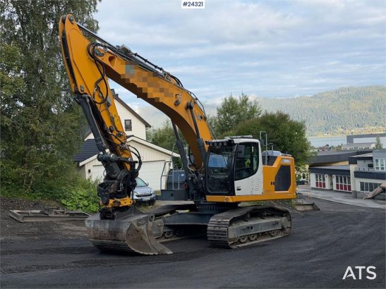 Liebherr R930 LC excavator w/ 2 buckets and GPS. WATCH VIDE R930 LC excavator w/ 2 buckets and GPS. WATCH VIDE 2022 2 Craw...