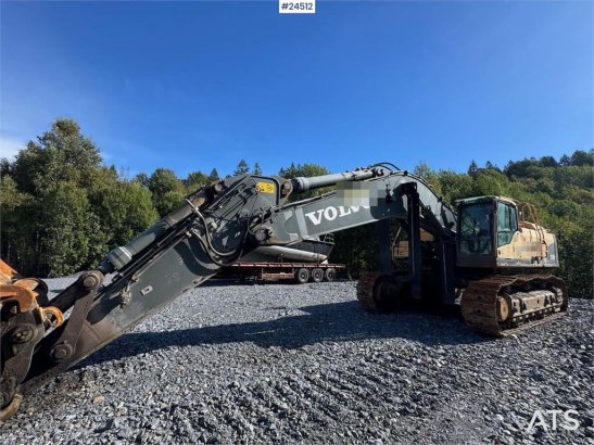 Volvo EC700C Tracked Excavator – Digging Bucket and Soos EC700C Tracked Excavator – Digging Bucket and Soos 2012 2 Crawler...