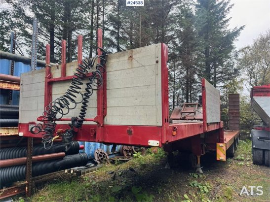Vang Machine Semi-Trailer with Hydraulic Ramps and Exte VANG Machine Semi-Trailer with Hydraulic Ramps and Exte 1987 2