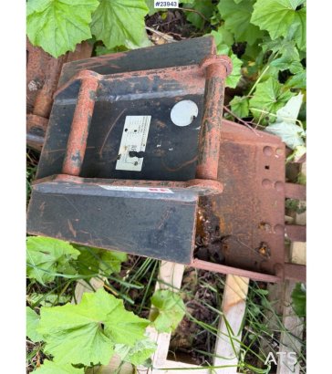 RF Trenching Bucket with S30 Mount RF Trenching Bucket with S30 Mount 2019 2 image 13