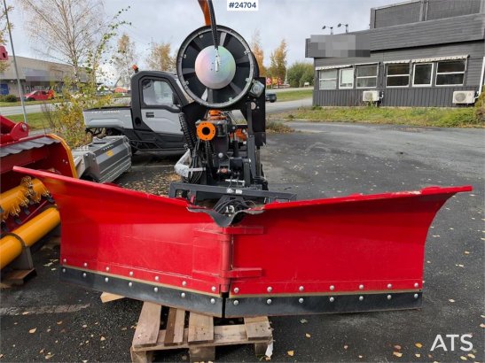 Igland SP280 Plough - Demo use only Igland SP280 Plough - Demo use only 2