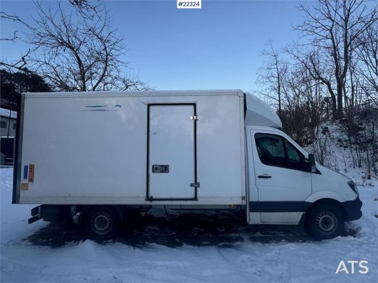 Mercedes-Benz Sprinter Box Truck with Tail Lift and Side Door Sprinter Box Truck with Tail Lift and Side Door 2018 2 image 10