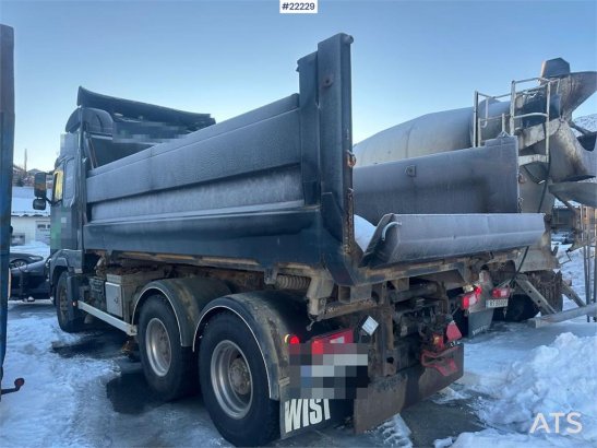 Volvo FH540 6x4 plow-rigged combi truck w/ 2007 Kel-Berg 3294 2010 2 Tipper trucks image 10